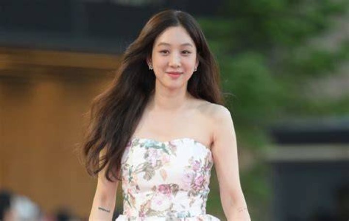 10 Things You Didn't Know About Jung Ryeo-won