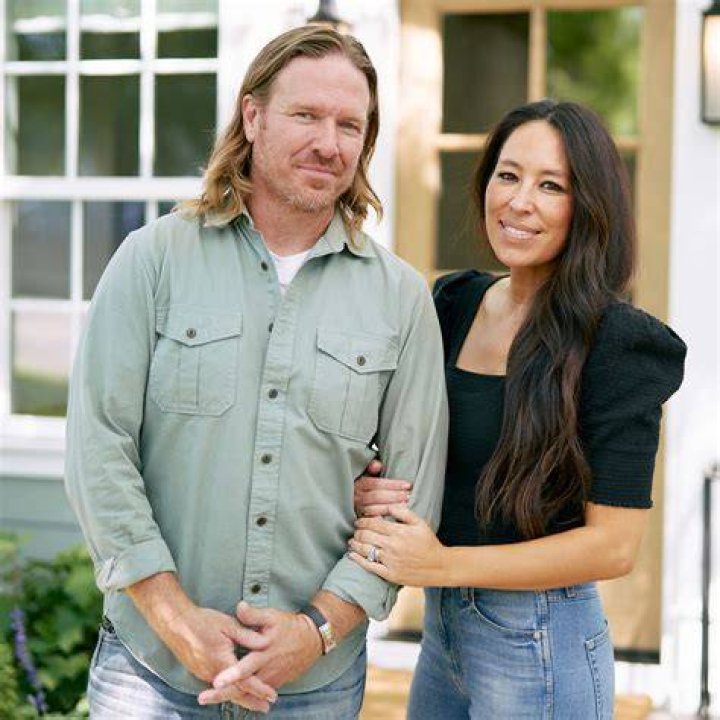 2022 Is Joanna Gaines Still Married To Chip Gaines? How Long Are They