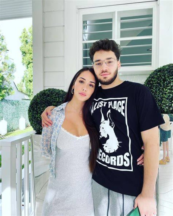 Adin Ross&rsquo;s Sister Naomi Ross is Breaking the