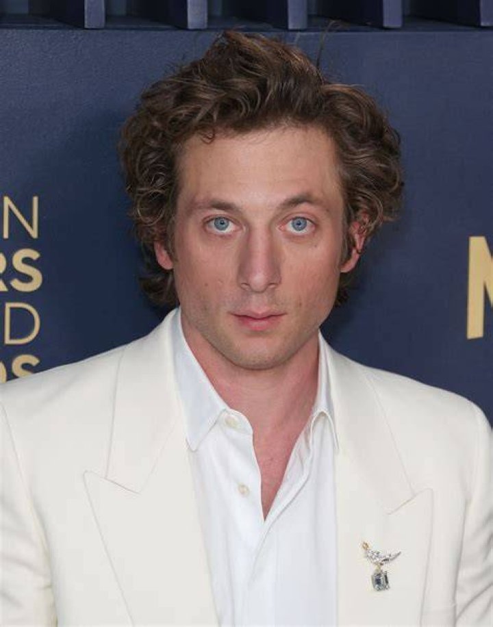 Before The Bear, Jeremy Allen White Earned His Chops on Shameless The