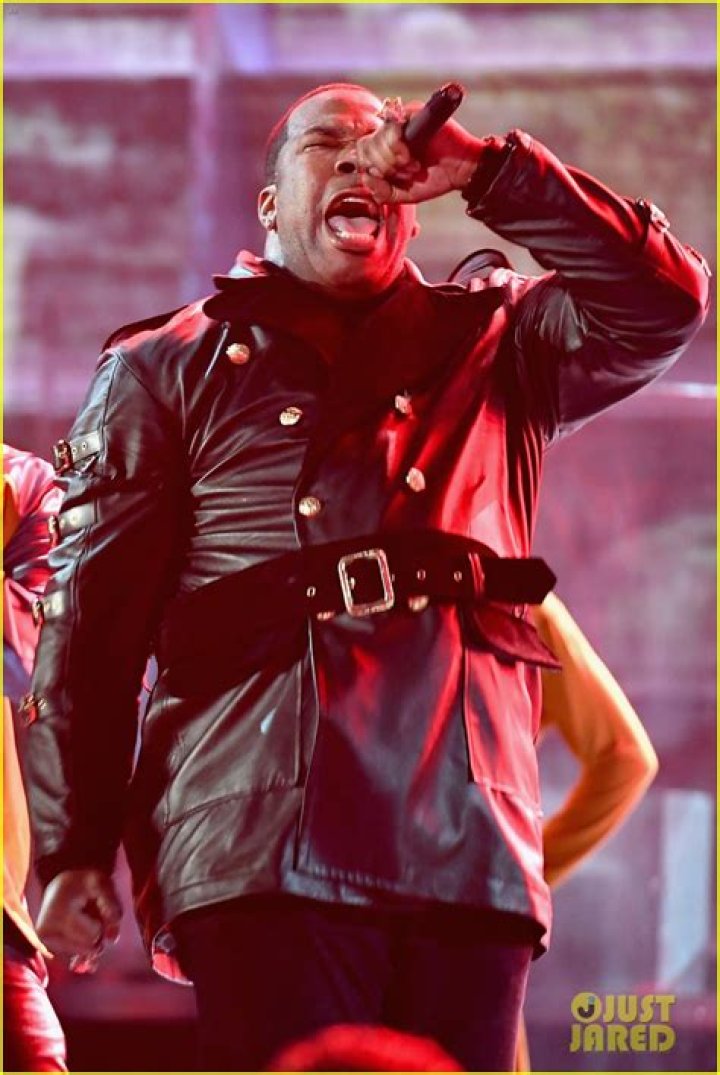 Busta Rhymes Refers to Trump as 'President Agent Orange' During Grammys