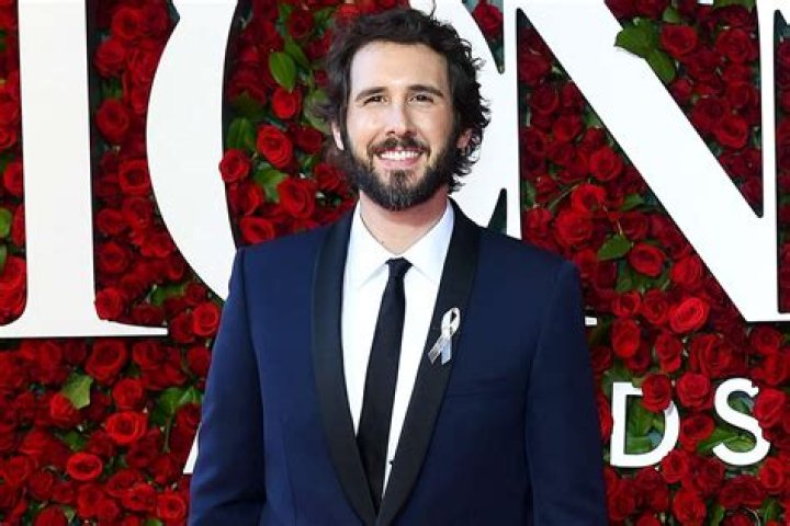 Is Josh Groban married? Current partner, kids, dating history Tuko.co.ke