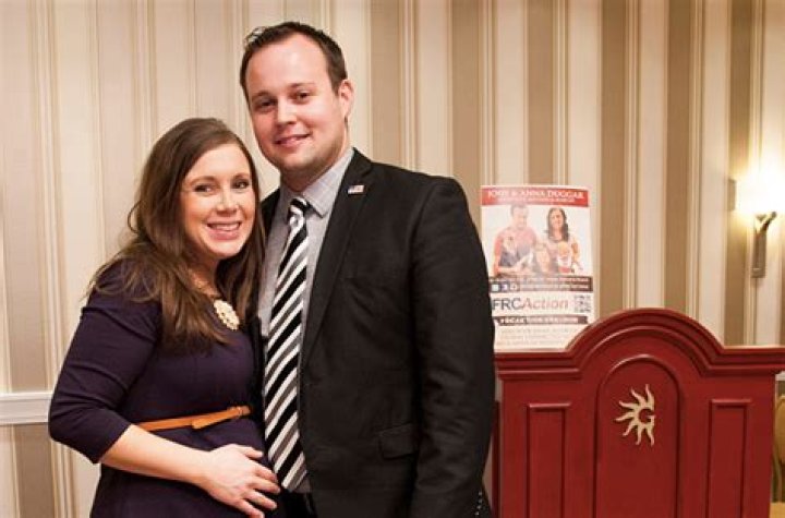 Josh Duggar Checks Himself Into Rehab TIME