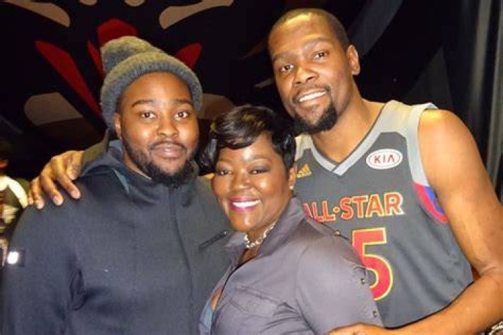 Kevin Durant family in detail mother, father and older brother