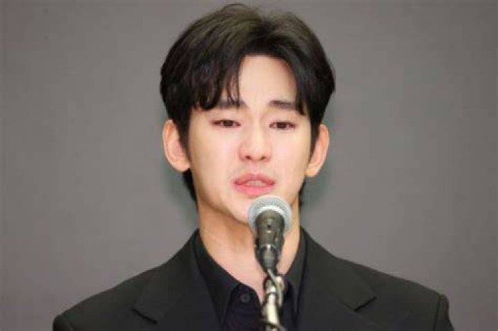 Kim Soohyun In A Romantic Relationship Exploring The Rumors And
