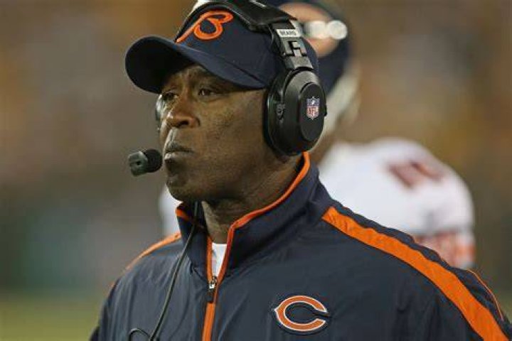 Lovie Smith fired as Bears coach after 9 seasons CBS News