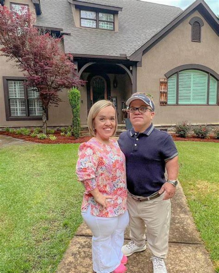 ‘7 Little Johnstons’ Stars Liz and Brice’s Daughter Leighton Is