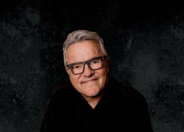Mark Lowry Bio, Age, Height, Weight, Career, Songs, Net Worth