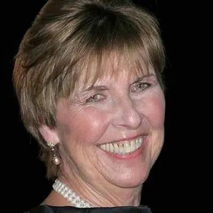 Mary Lee Pfeiffer Net worth 2023, Height, Weight, Career, Wiki, Bio