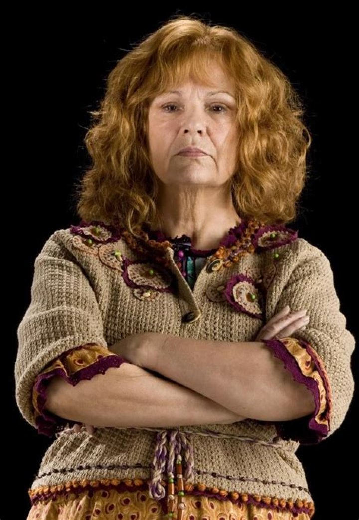 Molly Weasley Harry Potter Wiki FANDOM powered by Wikia