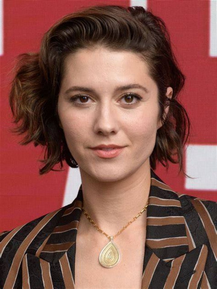 Netflix Mary Elizabeth Winstead & Miku Martineau Discuss Making ‘Kate