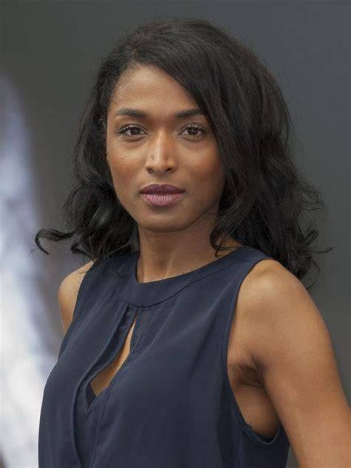 Photos (1/18) Sara Martins Comme Au Cin&eacute;ma