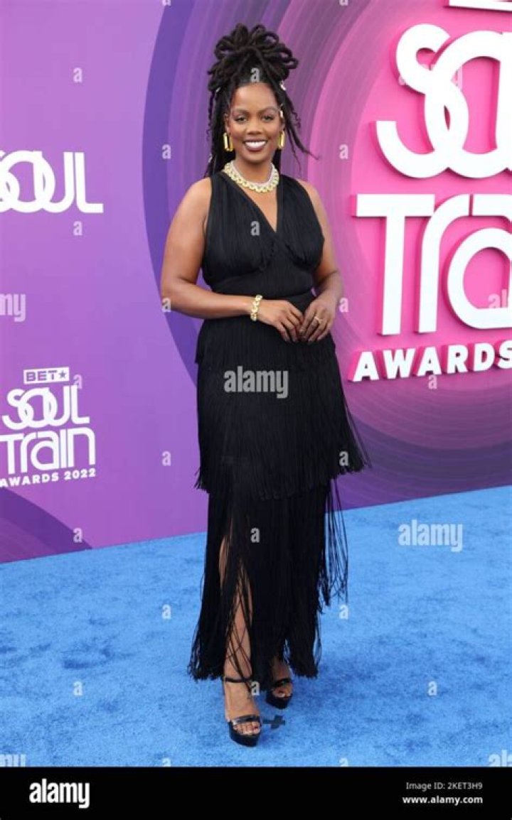 Picture of Novi Brown