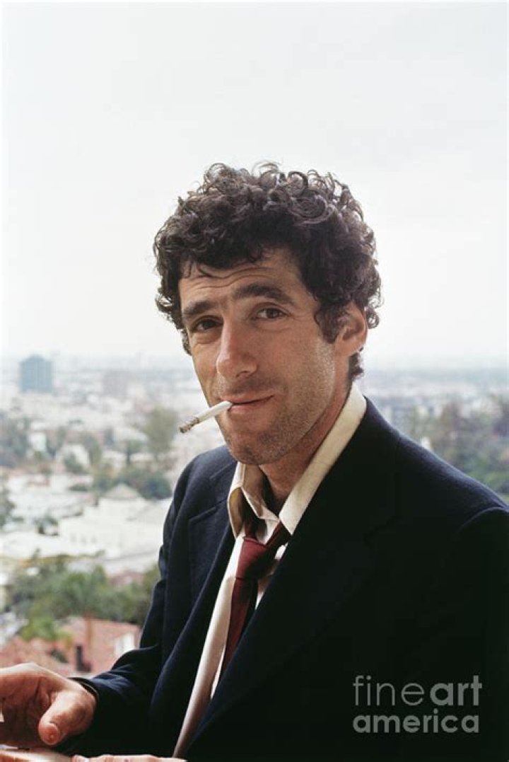 Portrait Of Elliott Gould Photograph by Bettmann Pixels