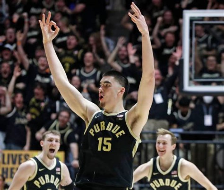 Purdue Basketball's Zach Edey Invited to Canada National Team Tryouts