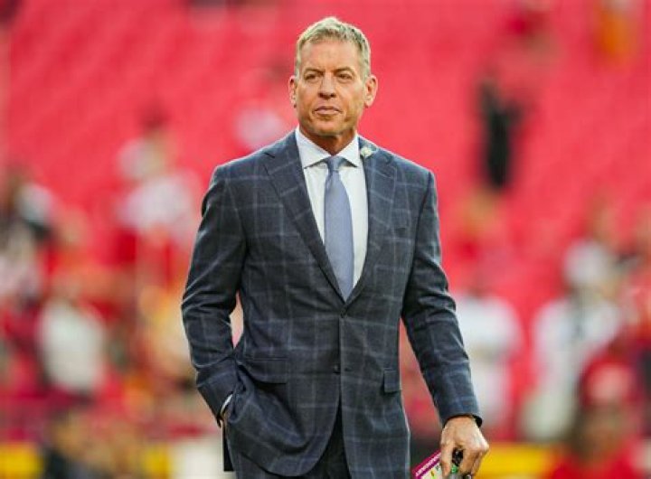 Troy Aikman EXCLUSIVE Advice for Dak Prescott NFL Tracker Men's