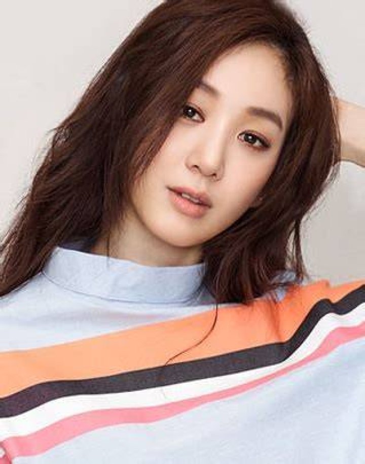 twenty2 blog Jung Ryeo Won in 1st Look Vol. 64 Fashion and Beauty
