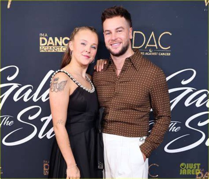 Who's JoJo Siwa's Boyfriend? The Ultimate Guide