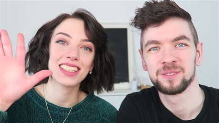 YouTubers Jacksepticeye and Wiishu confirm 'emotional' split BBC News